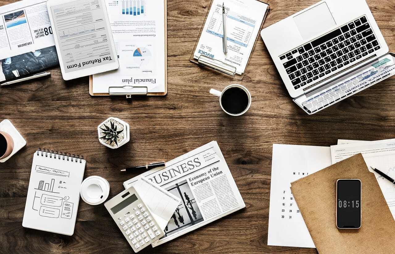 desk-3139127_1280
